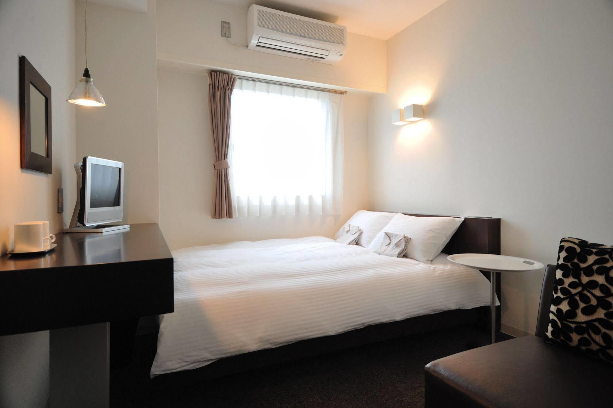7 Days Hotel Plus Kochi  Exterior photo